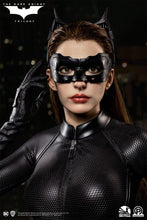 Load image into Gallery viewer, Catwoman: Anne Hathaway Bust
